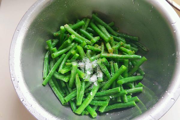 麻汁豆角的做法图解9