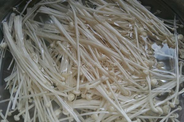 炸金针菇的做法图解2