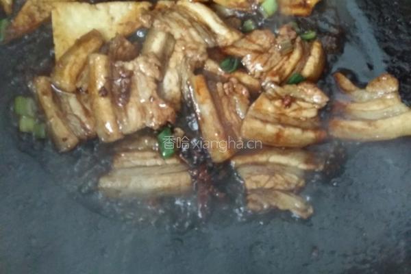 五花肉炒豆腐的做法图解4