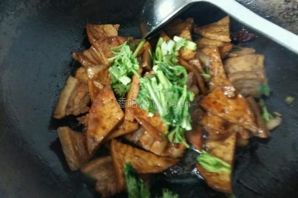 五花肉炒豆腐的做法图解6