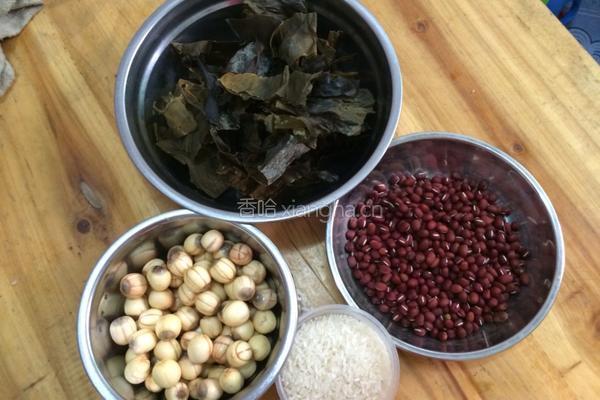 莲子红豆海带粥的做法图解1