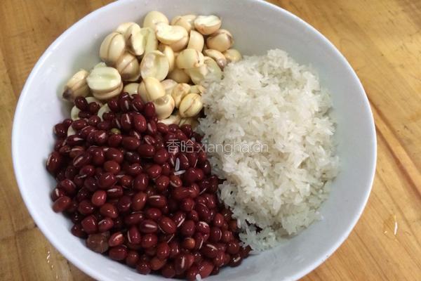 莲子红豆海带粥的做法图解4