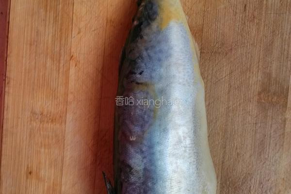 香辣鲅鱼的做法图解1