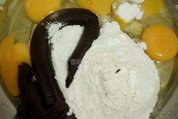 枣泥蛋糕的做法图解1