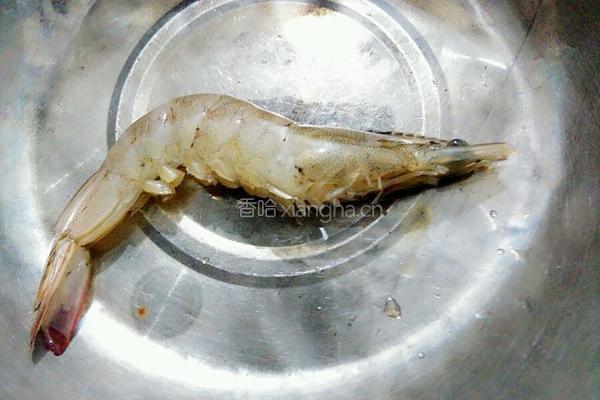 白灼虾的做法图解1