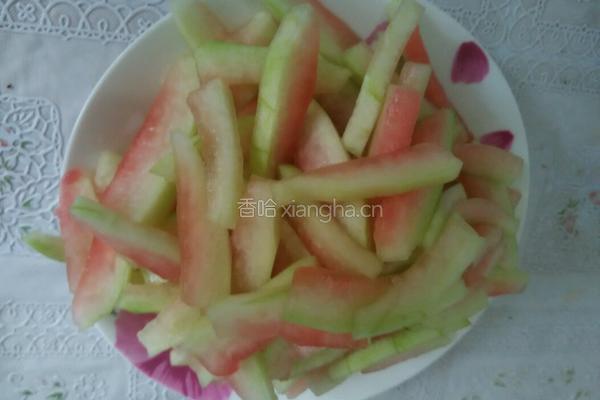 凉拌西瓜皮的做法图解4