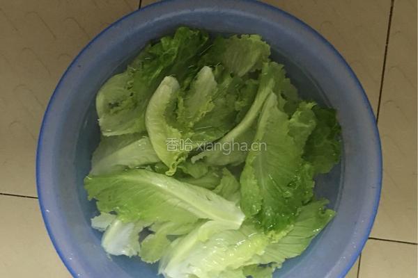 蒜蓉生菜的做法图解1
