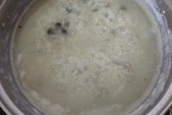 皮蛋瘦肉粥的做法图解5
