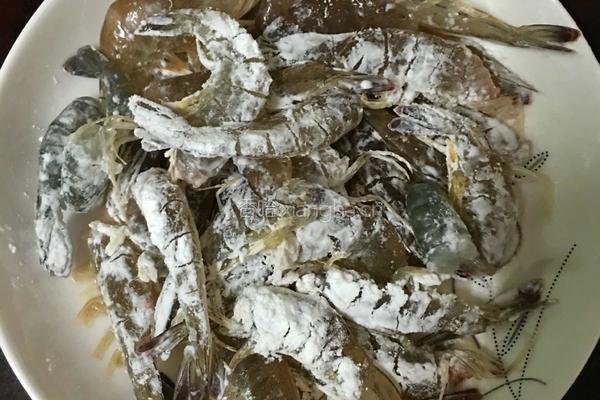 冬瓜油炸虾的做法图解2