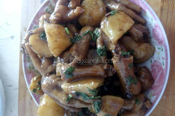土豆烧鸡爪