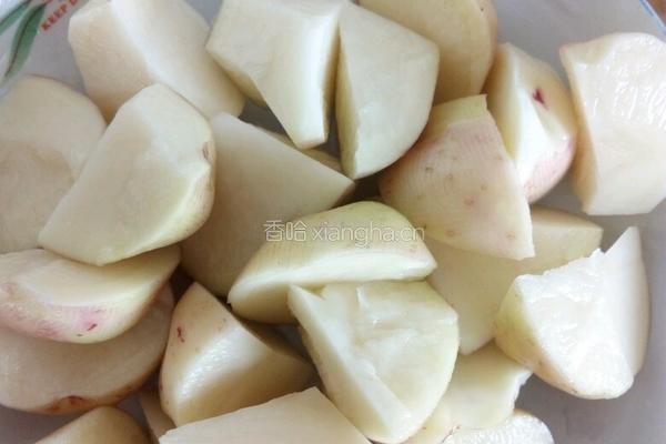 土豆烧鸡爪的做法图解2