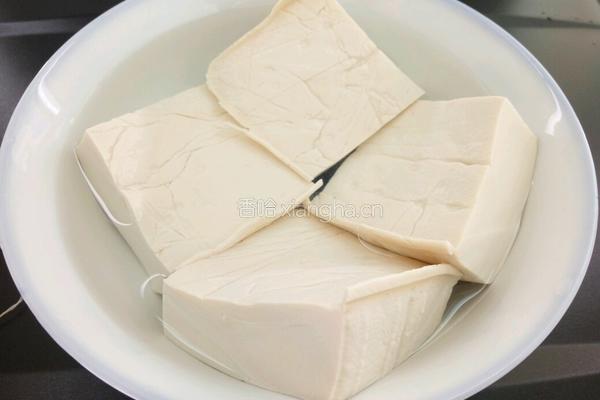 客家酿豆腐的做法图解1