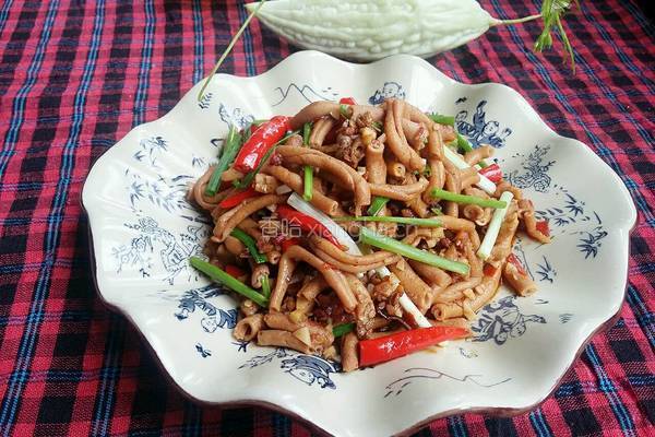 爆炒麻辣鸭肠的做法图解10