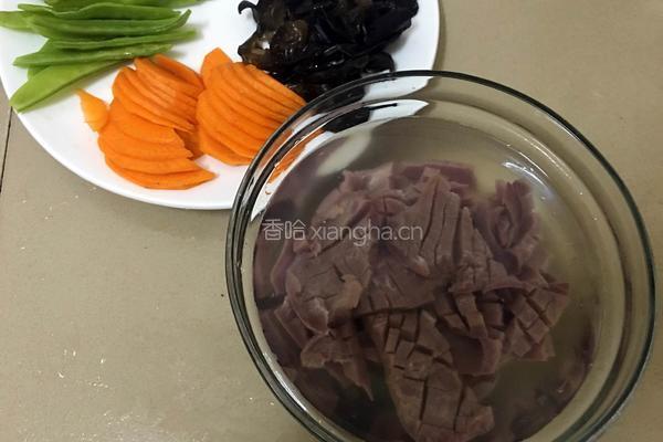 猪腰炒胡萝卜的做法图解5