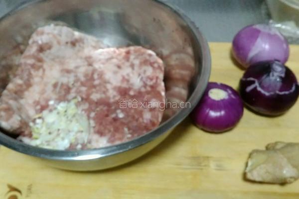 门钉肉饼的做法图解1