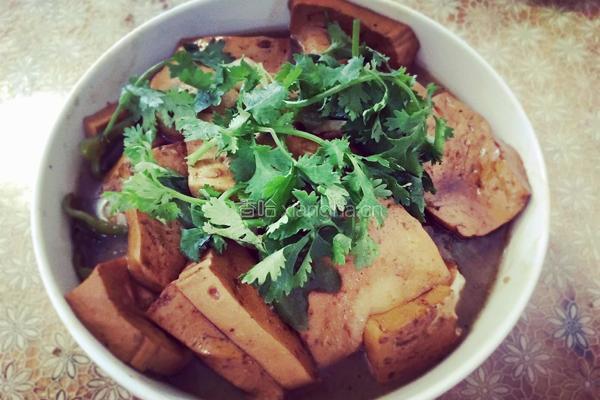 鲫鱼炖豆腐的做法图解10