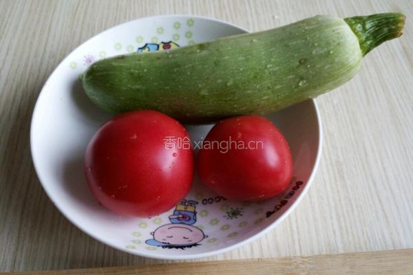 蒜蓉西葫芦的做法图解1