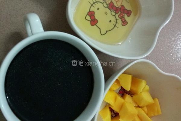 蜂蜜汁龟苓膏的做法图解7