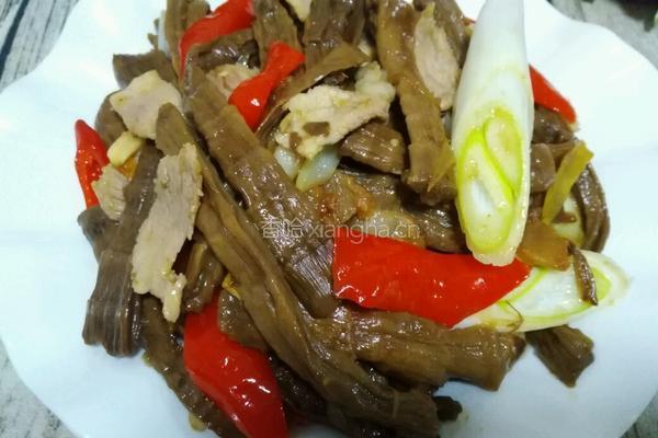 土猪肉炒笋干的做法图解16