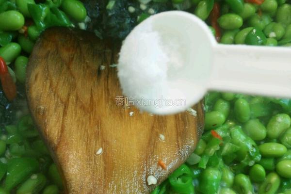 辣椒炒青豆的做法图解6