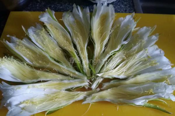 上汤丸子霸王花的做法图解2
