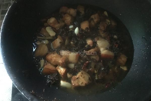 菜干烧五花肉的做法图解12