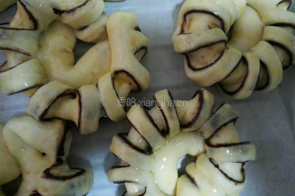 豆沙面包圈的做法图解12