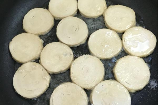 孜然豆腐素鸡的做法图解3