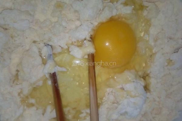 芹菜叶火腿煎饼的做法图解3