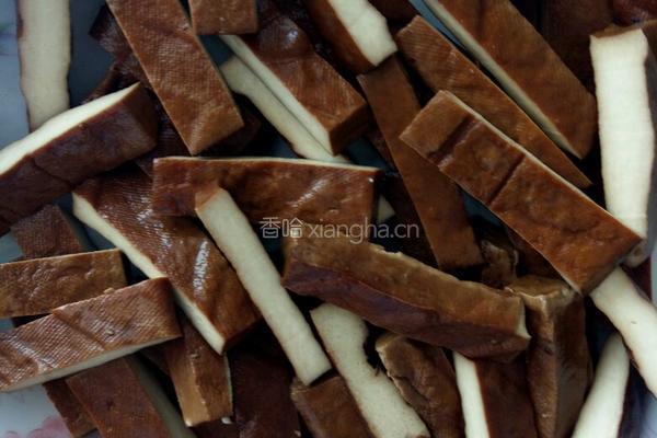 韭苔炒香干的做法图解1