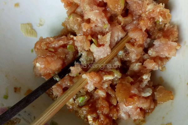 番茄蛋花肉丸汤的做法图解2