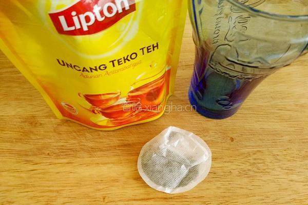 柠檬红茶的做法图解2