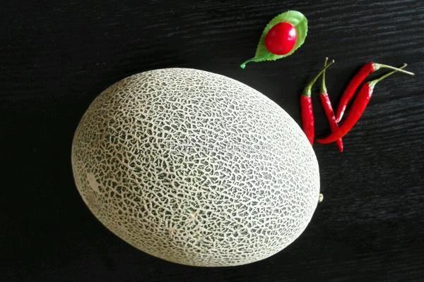 哈密瓜芋圆捞的做法图解1
