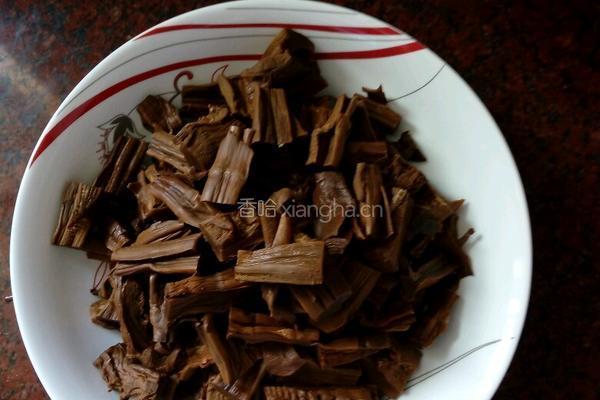 干笋焖红烧肉的做法图解1