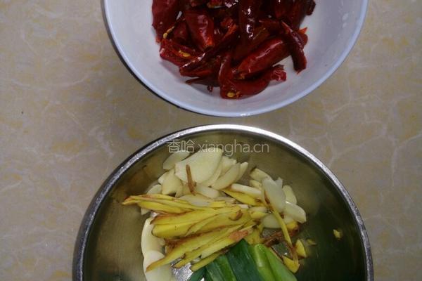 干煸豇豆的做法图解2