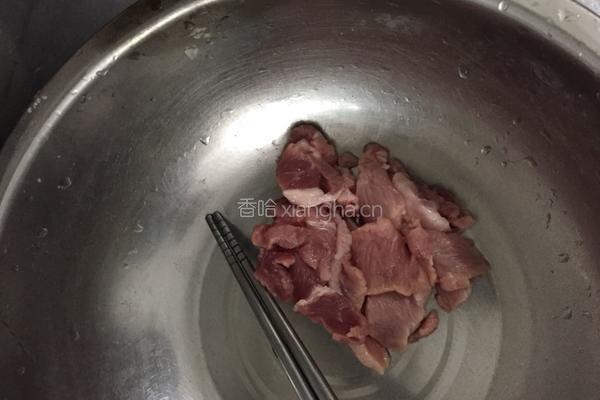 芹菜香干炒肉的做法图解10