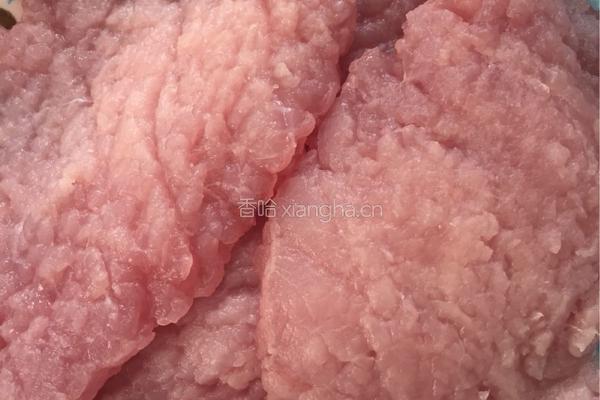 生菜包肉的做法图解1