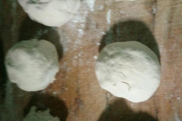 掉渣葱花手抓饼的做法图解2