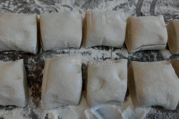 茄子馅包子的做法图解6