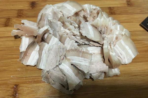 尖椒回锅肉的做法图解5
