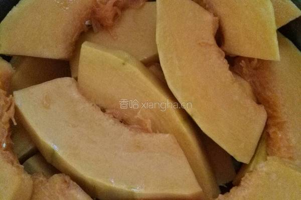 南瓜蒸鸡翅的做法图解2