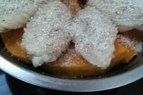 南瓜蒸鸡翅的做法图解4