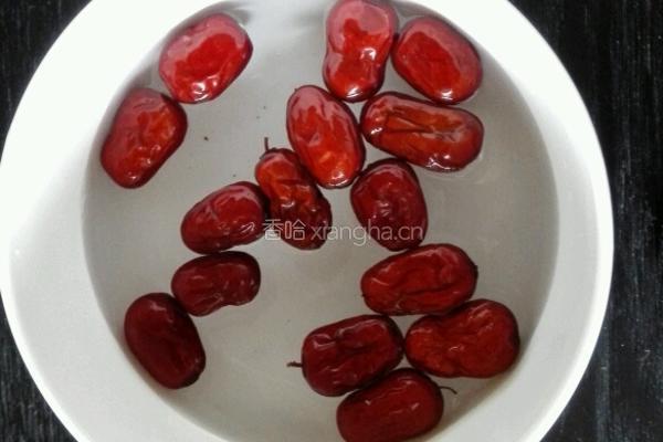 红豆薏米粥的做法图解3