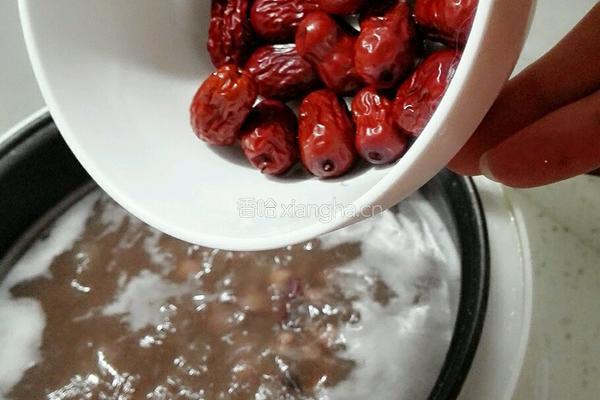 红豆薏米粥的做法图解4