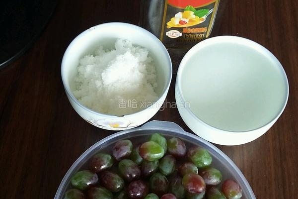 鲜葡萄天然酵母的做法图解1