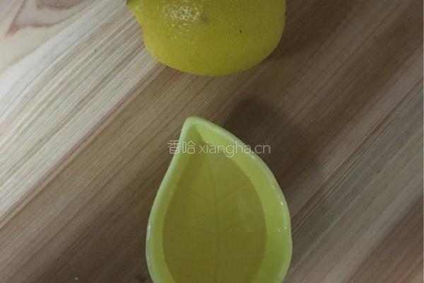 蜂蜜柠檬茶的做法图解1