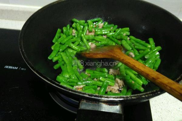 肉糜炒四季豆的做法图解5