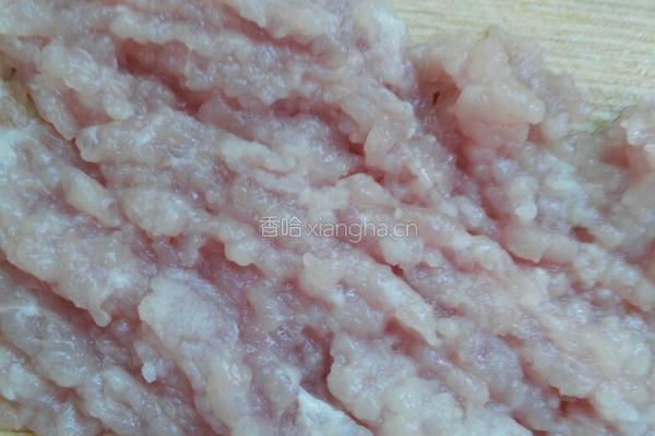 西兰花瘦肉粥的做法图解1
