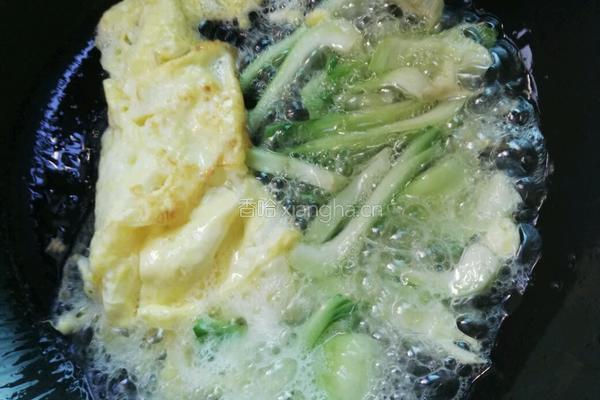 鸡蛋青菜炒面的做法图解7