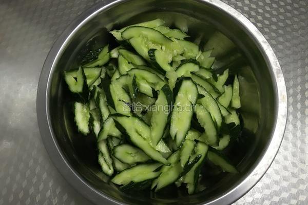 拍黄瓜的做法图解2